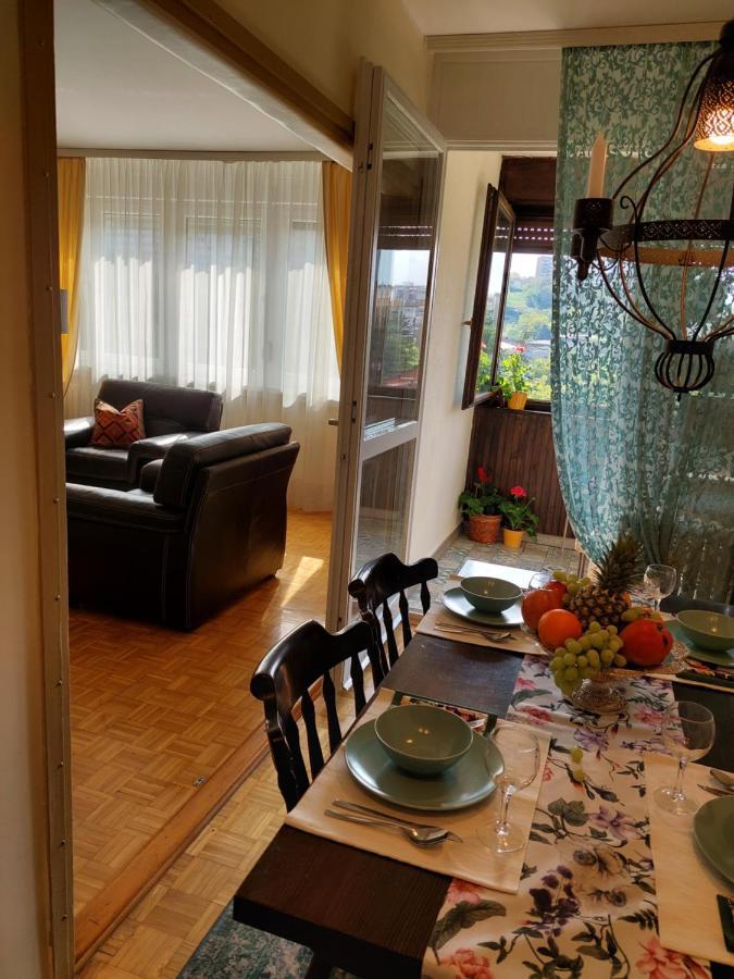 Retro Cosy Apartment