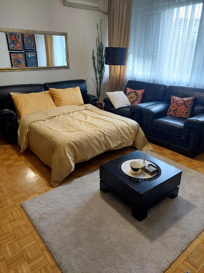 Retro Cosy Apartment